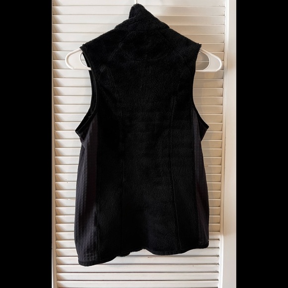 COPY - Patagonia Womens Fleece zip up vest - Picture 2 of 3